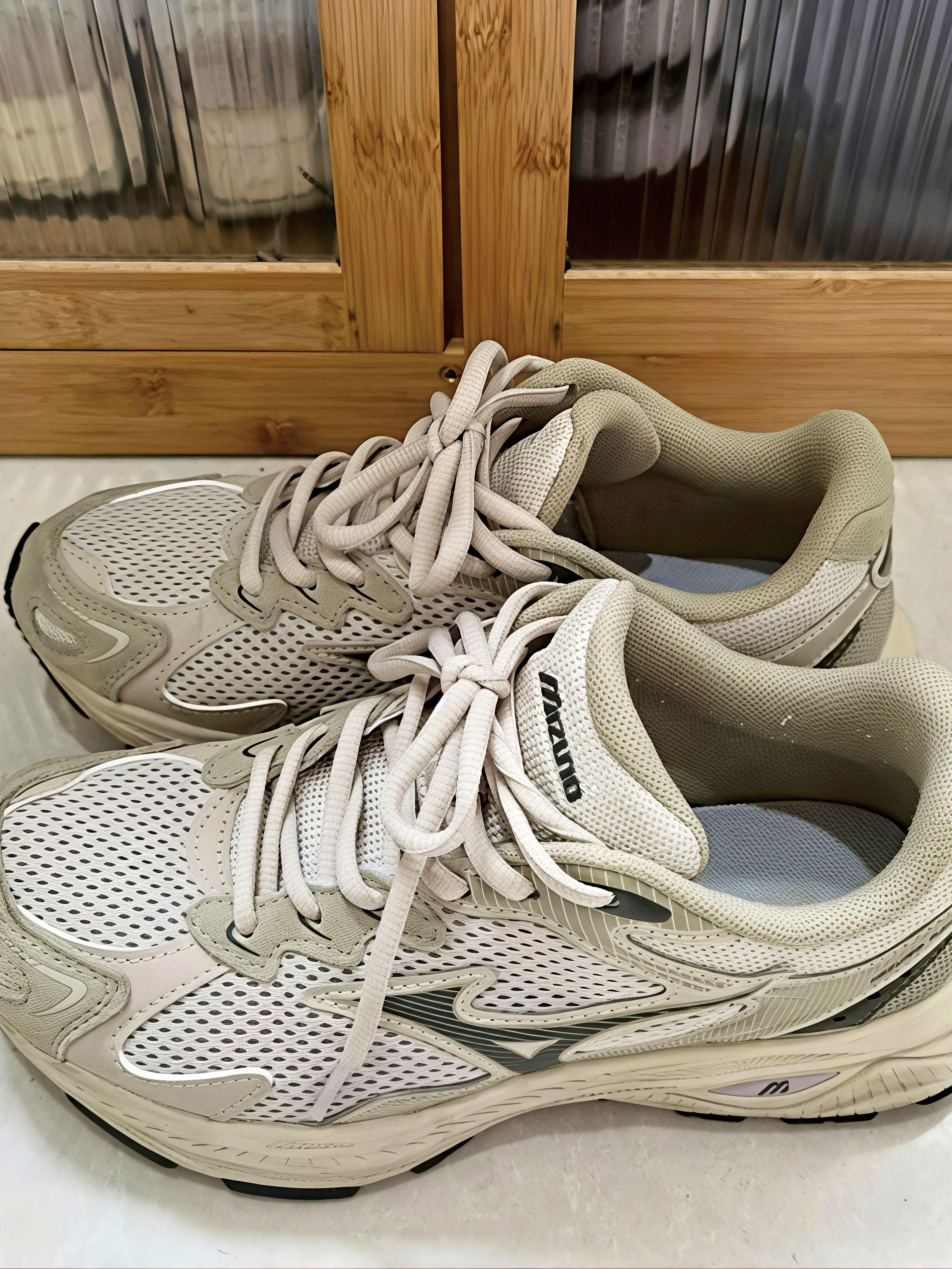 复古风拿捏🤌美津浓跑鞋的颜值与实力并存